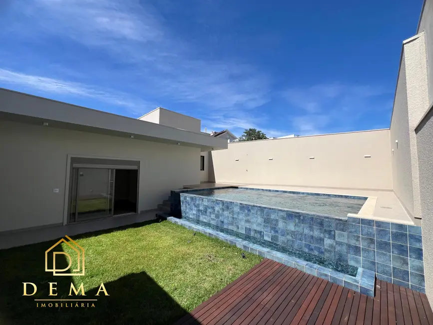 Foto 15 de Casa à venda, 327m2 em Toledo - PR