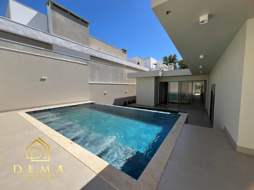 Foto 14 de Casa à venda, 327m2 em Toledo - PR