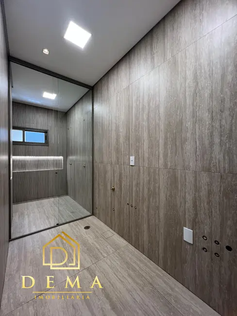 Foto 5 de Casa à venda, 327m2 em Toledo - PR