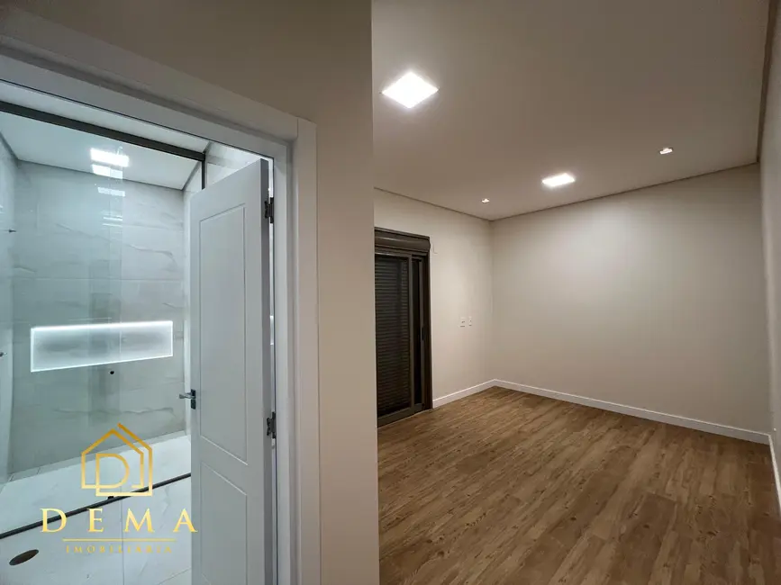 Foto 42 de Casa à venda, 327m2 em Toledo - PR