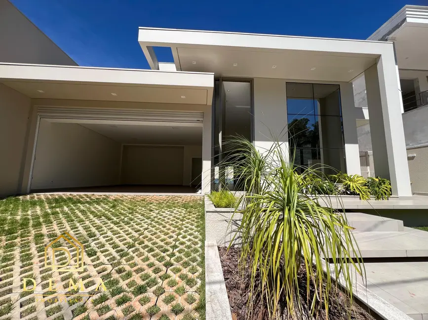 Foto 37 de Casa à venda, 327m2 em Toledo - PR