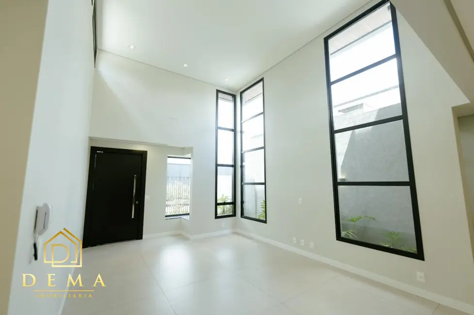 Sobrado à venda em Toledo - PR - imagem 5 Foto 5 de Sobrado à venda em Toledo - PR