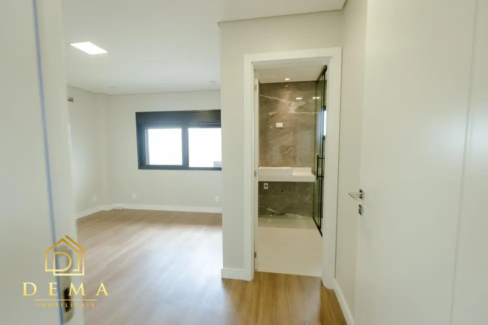 Foto 13 de Sobrado à venda em Toledo - PR