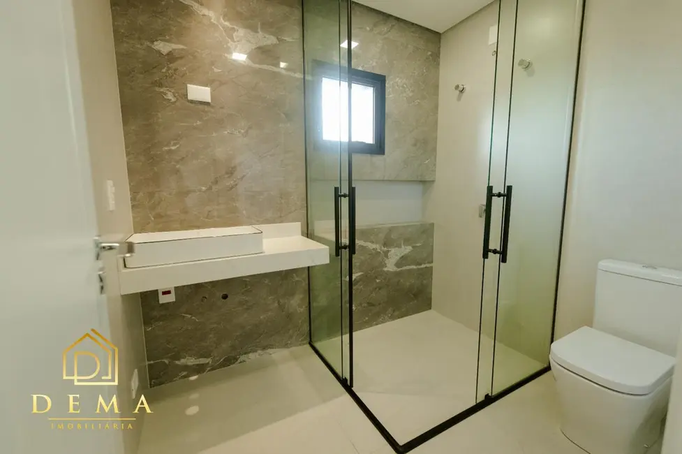 Foto 15 de Sobrado à venda em Toledo - PR