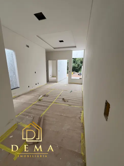 Casa com 1 quarto à venda, 60m2 em Jardim Coopagro, Toledo - PR - imagem 8 Foto 8 de Casa com 1 quarto à venda, 60m2 em Jardim Coopagro, Toledo - PR