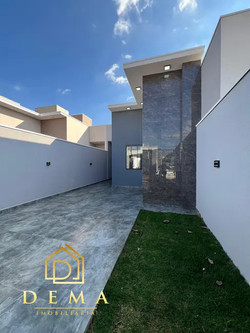 Foto 1 de Casa com 1 quarto à venda, 58m2 em Jardim Coopagro, Toledo - PR