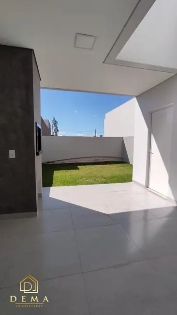 Casa com 2 quartos à venda, 108m2 em Jardim Anápolis, Toledo - PR - imagem 3 Foto 3 de Casa com 2 quartos à venda, 108m2 em Jardim Anápolis, Toledo - PR