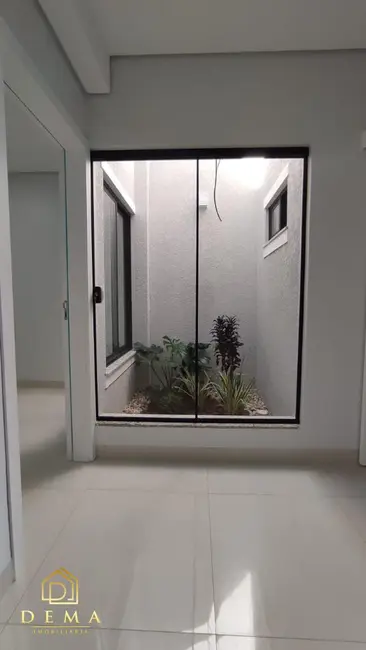 Casa com 2 quartos à venda, 108m2 em Jardim Anápolis, Toledo - PR - imagem 8 Foto 8 de Casa com 2 quartos à venda, 108m2 em Jardim Anápolis, Toledo - PR