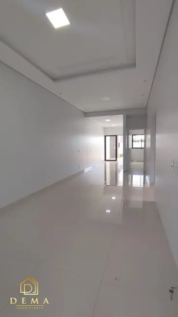 Foto 2 de Casa com 2 quartos à venda, 108m2 em Jardim Anápolis, Toledo - PR
