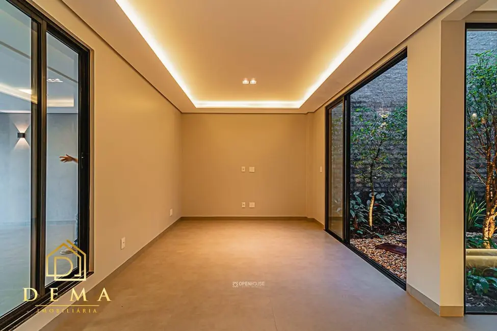Casa com 3 quartos à venda, 175m2 em Jardim Anápolis, Toledo - PR - imagem 7 Foto 7 de Casa com 3 quartos à venda, 175m2 em Jardim Anápolis, Toledo - PR