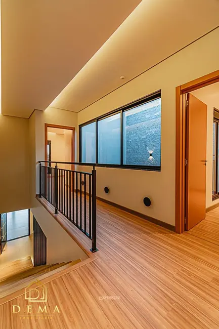 Casa com 3 quartos à venda, 175m2 em Jardim Anápolis, Toledo - PR - imagem 2 Foto 2 de Casa com 3 quartos à venda, 175m2 em Jardim Anápolis, Toledo - PR