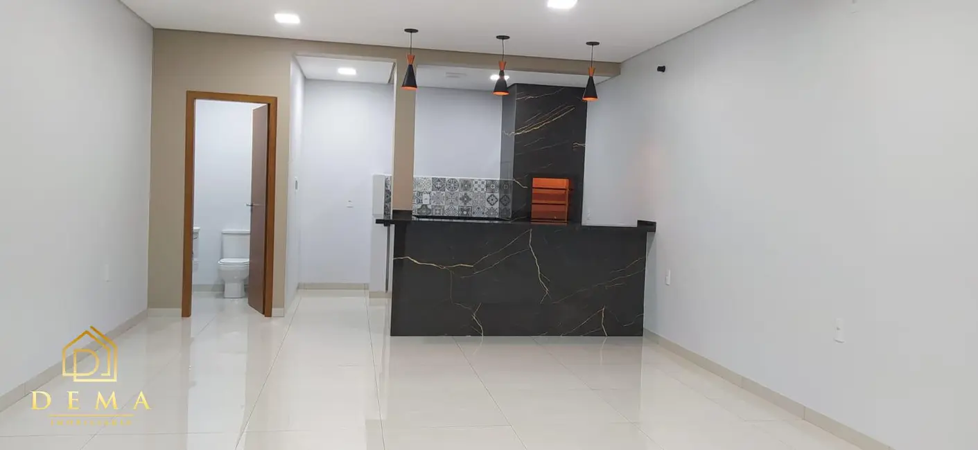 Casa com 1 quarto à venda, 107m2 em Jardim Coopagro, Toledo - PR - imagem 8 Foto 8 de Casa com 1 quarto à venda, 107m2 em Jardim Coopagro, Toledo - PR