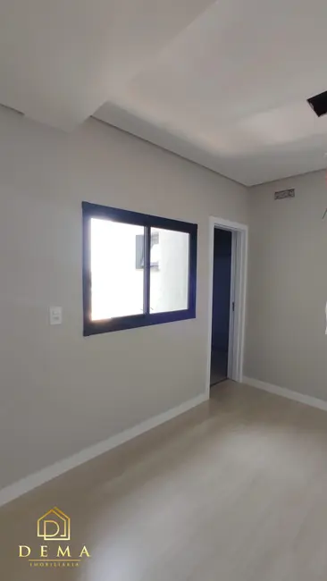Apartamento com 3 quartos à venda e para alugar, 130m2 em Centro, Toledo - PR - imagem 6 Foto 6 de Apartamento com 3 quartos à venda e para alugar, 130m2 em Centro, Toledo - PR