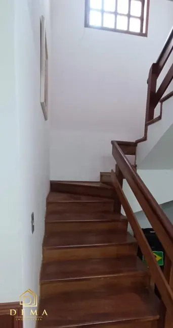 Foto 8 de Casa à venda, 301m2 em Jardim La Salle, Toledo - PR