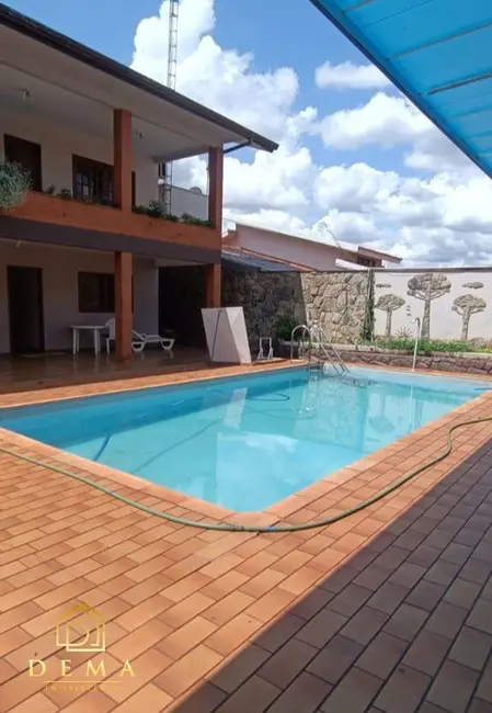 Foto 14 de Casa à venda, 301m2 em Jardim La Salle, Toledo - PR