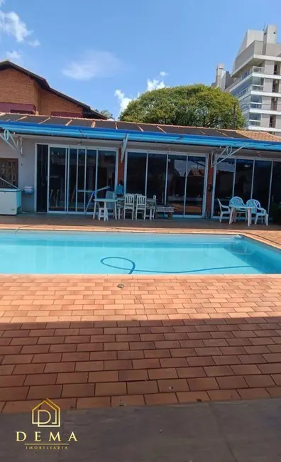 Foto 13 de Casa à venda, 301m2 em Jardim La Salle, Toledo - PR