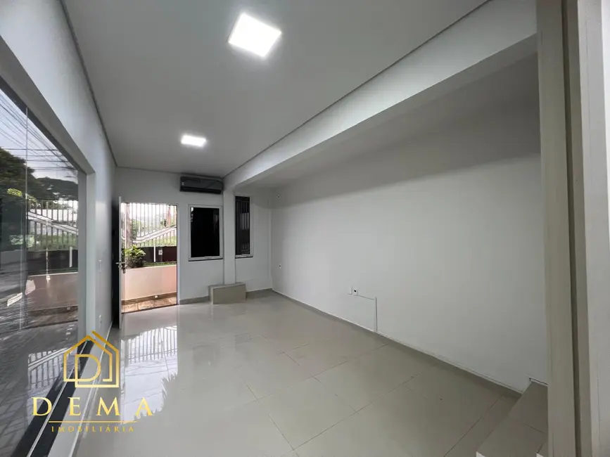 Sala Comercial para alugar, 35m2 em Centro, Toledo - PR - imagem 8 Foto 8 de Sala Comercial para alugar, 35m2 em Centro, Toledo - PR