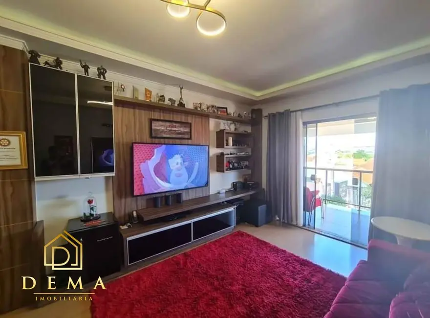 Sobrado com 2 quartos à venda, 279m2 em São Francisco, Toledo - PR - imagem 8 Foto 8 de Sobrado com 2 quartos à venda, 279m2 em São Francisco, Toledo - PR