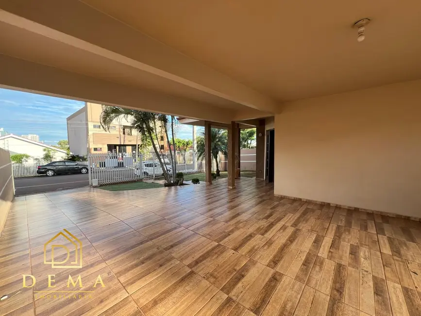 Sobrado com 3 quartos à venda, 221m2 em Jardim Pancera, Toledo - PR - imagem 9 Foto 9 de Sobrado com 3 quartos à venda, 221m2 em Jardim Pancera, Toledo - PR