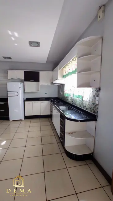 Apartamento com 2 quartos para alugar, 258m2 em Vila Industrial, Toledo - PR - imagem 4 Foto 4 de Apartamento com 2 quartos para alugar, 258m2 em Vila Industrial, Toledo - PR
