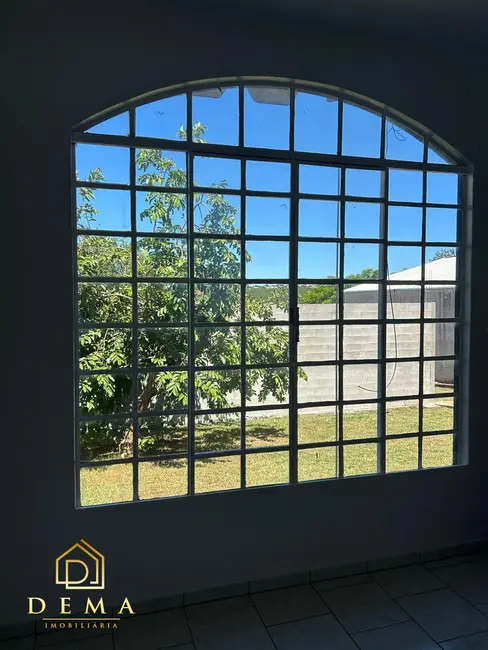 Foto 9 de Casa com 2 quartos para alugar, 77m2 em Centro, Toledo - PR