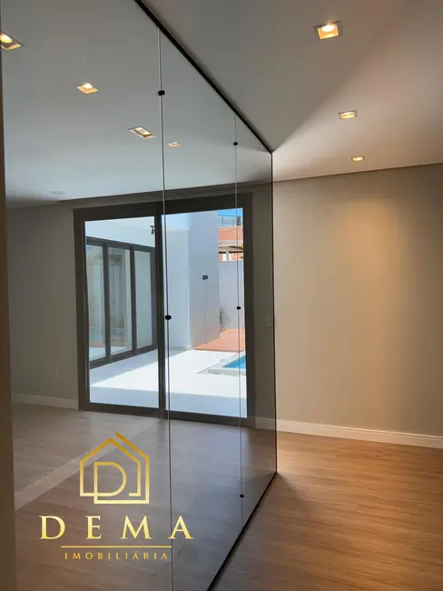 Casa com 1 quarto à venda, 172m2 em Jardim Planalto, Toledo - PR - imagem 3 Foto 3 de Casa com 1 quarto à venda, 172m2 em Jardim Planalto, Toledo - PR