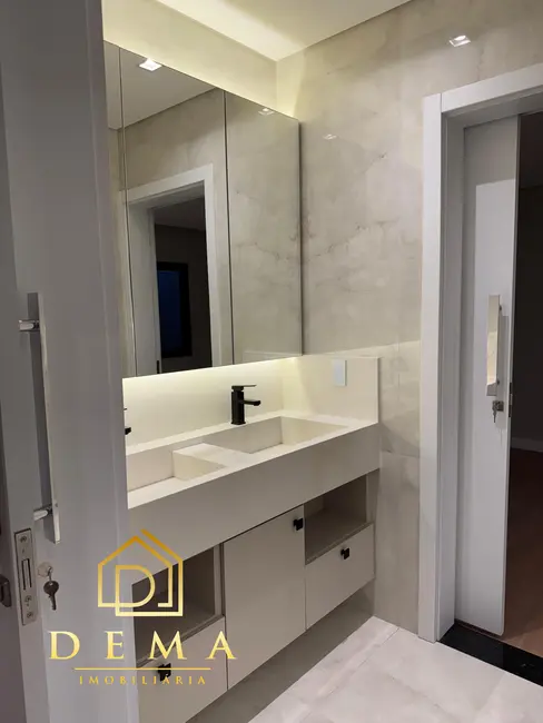 Casa com 1 quarto à venda, 172m2 em Jardim Planalto, Toledo - PR - imagem 7 Foto 7 de Casa com 1 quarto à venda, 172m2 em Jardim Planalto, Toledo - PR