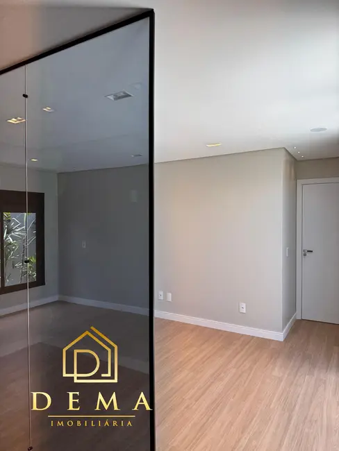Casa com 1 quarto à venda, 172m2 em Jardim Planalto, Toledo - PR - imagem 4 Foto 4 de Casa com 1 quarto à venda, 172m2 em Jardim Planalto, Toledo - PR