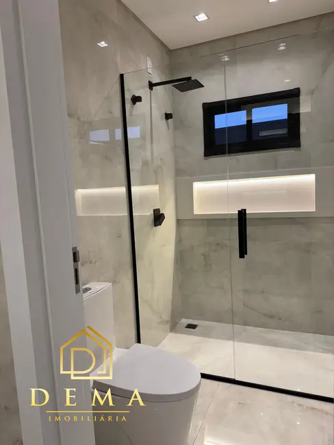 Casa com 1 quarto à venda, 172m2 em Jardim Planalto, Toledo - PR - imagem 8 Foto 8 de Casa com 1 quarto à venda, 172m2 em Jardim Planalto, Toledo - PR