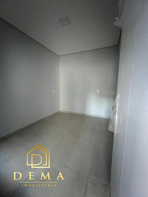 Casa com 2 quartos à venda, 74m2 em Vila Industrial, Toledo - PR - imagem 8 Foto 8 de Casa com 2 quartos à venda, 74m2 em Vila Industrial, Toledo - PR