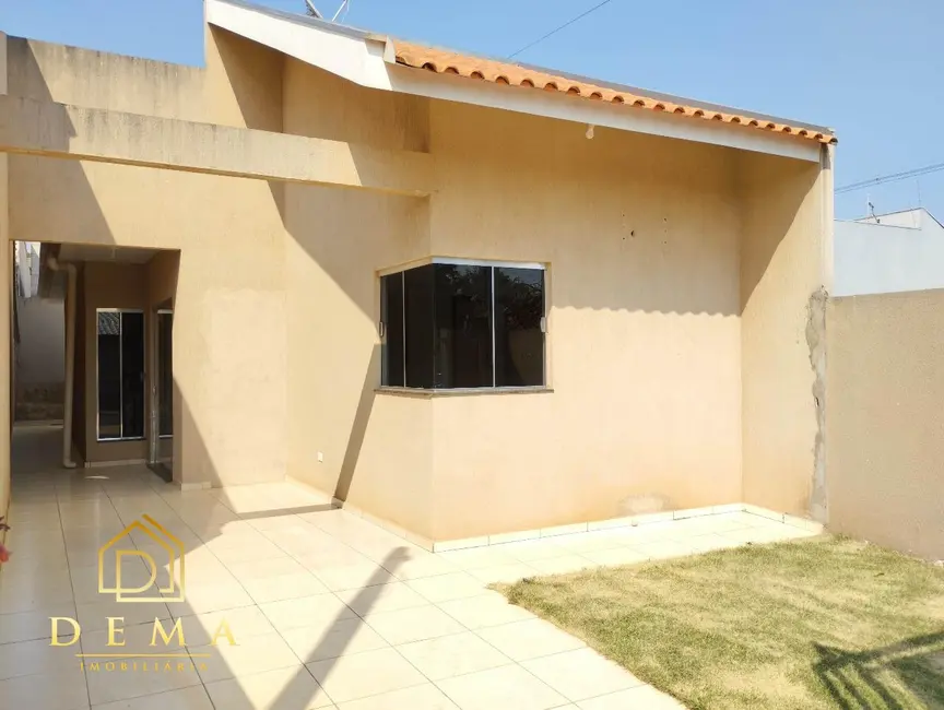 Foto 3 de Casa com 3 quartos à venda, 61m2 em Umuarama - PR