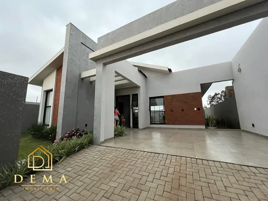 Casa com 2 quartos à venda, 110m2 em Jardim Planalto, Toledo - PR - imagem 2 Foto 2 de Casa com 2 quartos à venda, 110m2 em Jardim Planalto, Toledo - PR