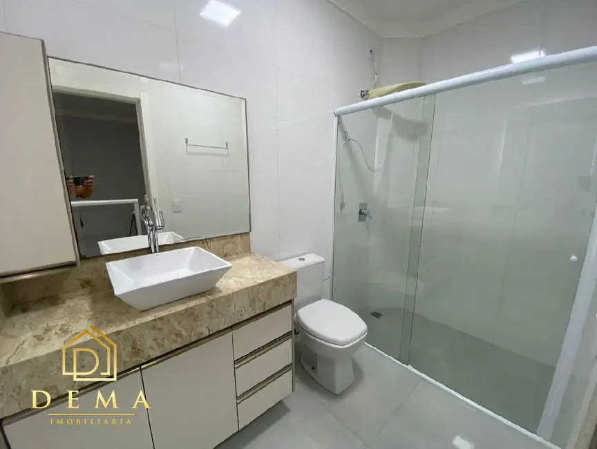 Foto 3 de Sobrado com 2 quartos à venda, 165m2 em Jardim Anápolis, Toledo - PR