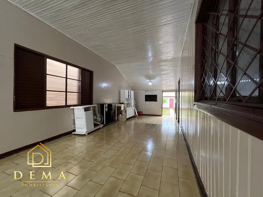Foto 7 de Casa com 3 quartos para alugar, 140m2 em Vila Becker, Toledo - PR