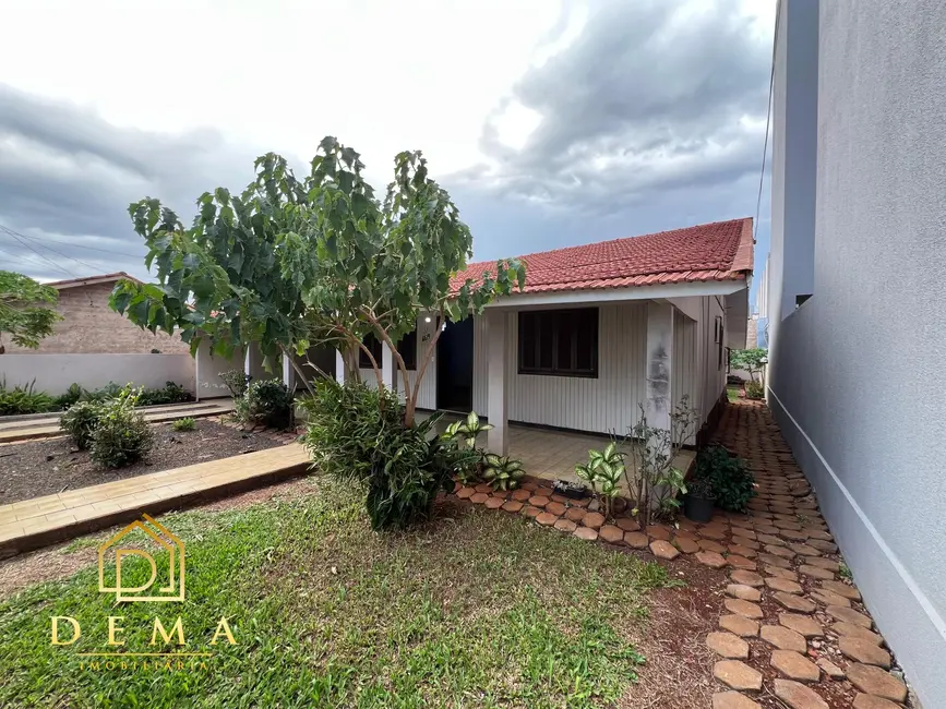 Foto 3 de Casa com 3 quartos para alugar, 140m2 em Vila Becker, Toledo - PR