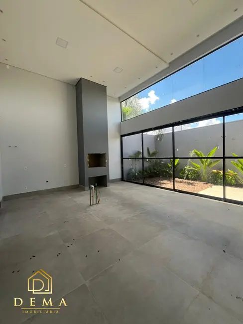 Casa com 2 quartos à venda, 143m2 em Jardim Anápolis, Toledo - PR - imagem 6 Foto 6 de Casa com 2 quartos à venda, 143m2 em Jardim Anápolis, Toledo - PR