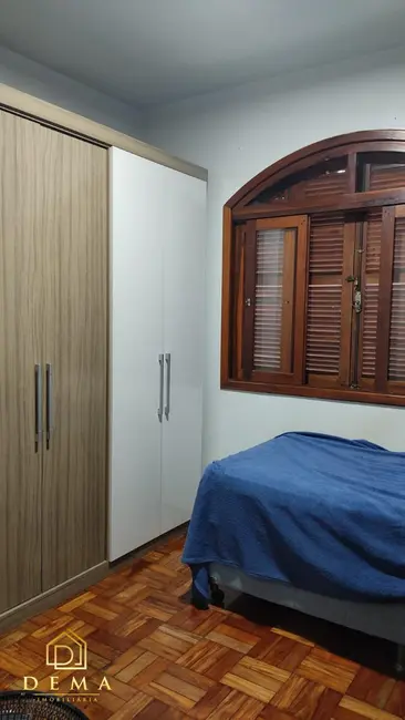 Casa com 2 quartos à venda, 195m2 em Jardim La Salle, Toledo - PR - imagem 2 Foto 2 de Casa com 2 quartos à venda, 195m2 em Jardim La Salle, Toledo - PR