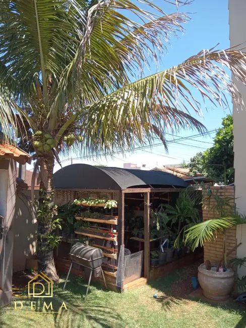 Foto 6 de Sobrado com 2 quartos à venda, 217m2 em Marechal Candido Rondon - PR