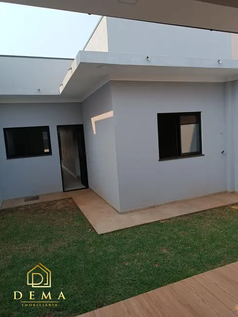 Casa com 2 quartos à venda, 130m2 em Toledo - PR - imagem 2 Foto 2 de Casa com 2 quartos à venda, 130m2 em Toledo - PR