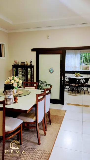 Casa à venda, 278m2 em Jardim Santa Maria, Toledo - PR - imagem 8 Foto 8 de Casa à venda, 278m2 em Jardim Santa Maria, Toledo - PR