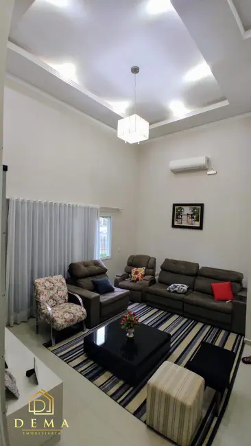 Casa à venda, 278m2 em Jardim Santa Maria, Toledo - PR - imagem 19 Foto 19 de Casa à venda, 278m2 em Jardim Santa Maria, Toledo - PR