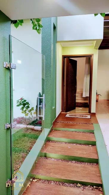 Casa à venda, 278m2 em Jardim Santa Maria, Toledo - PR - imagem 4 Foto 4 de Casa à venda, 278m2 em Jardim Santa Maria, Toledo - PR