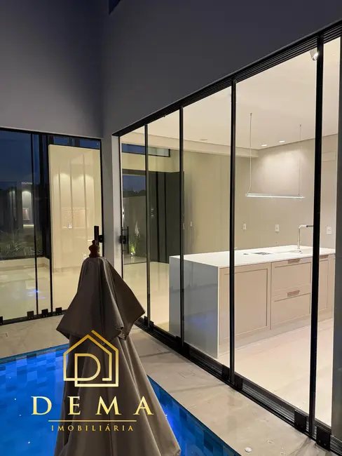 Foto 6 de Casa com 2 quartos à venda, 100m2 em Jardim Planalto, Toledo - PR