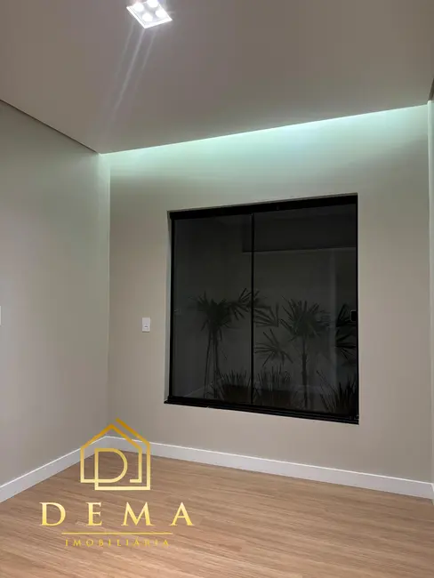 Foto 9 de Casa com 2 quartos à venda, 100m2 em Jardim Planalto, Toledo - PR