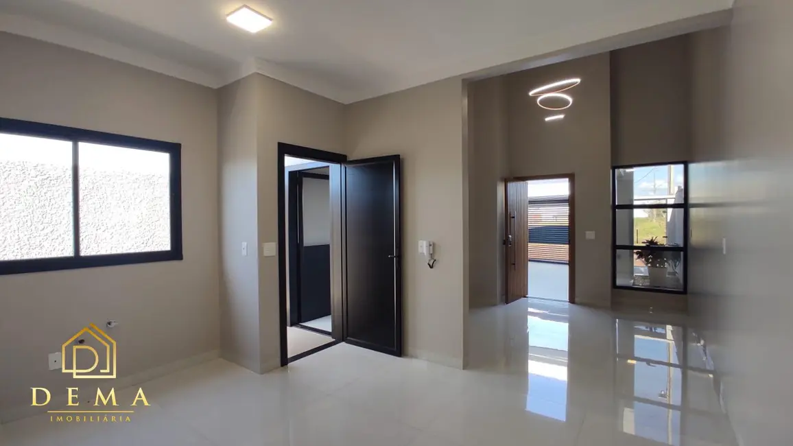 Casa com 2 quartos à venda, 99m2 em Jardim Anápolis, Toledo - PR - imagem 4 Foto 4 de Casa com 2 quartos à venda, 99m2 em Jardim Anápolis, Toledo - PR