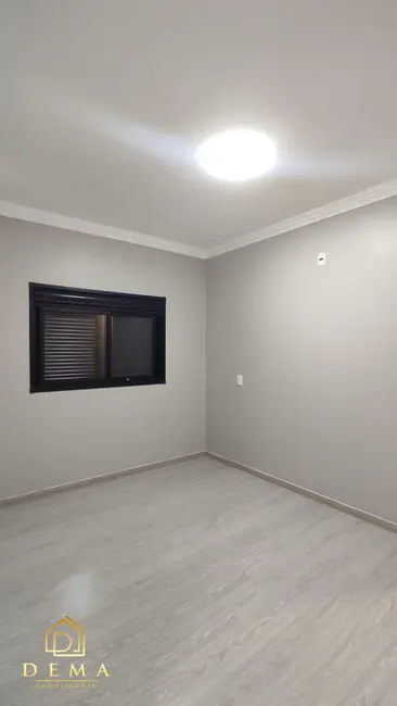 Casa com 2 quartos à venda, 99m2 em Jardim Anápolis, Toledo - PR - imagem 6 Foto 6 de Casa com 2 quartos à venda, 99m2 em Jardim Anápolis, Toledo - PR