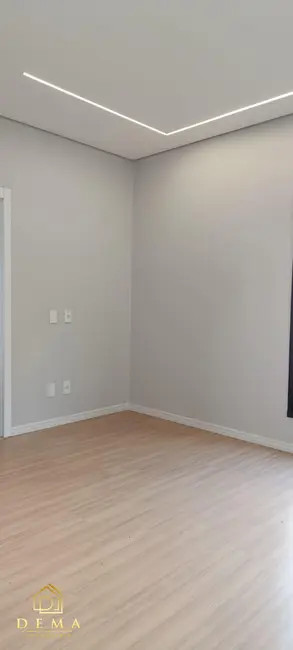 Casa com 2 quartos à venda, 126m2 em Jardim Planalto, Toledo - PR - imagem 9 Foto 9 de Casa com 2 quartos à venda, 126m2 em Jardim Planalto, Toledo - PR