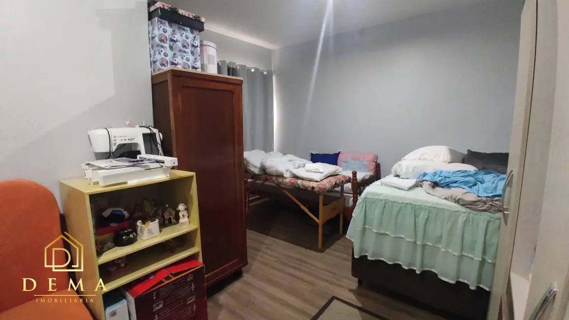 Casa com 3 quartos à venda, 182m2 em Jardim Concórdia, Toledo - PR - imagem 9 Foto 9 de Casa com 3 quartos à venda, 182m2 em Jardim Concórdia, Toledo - PR