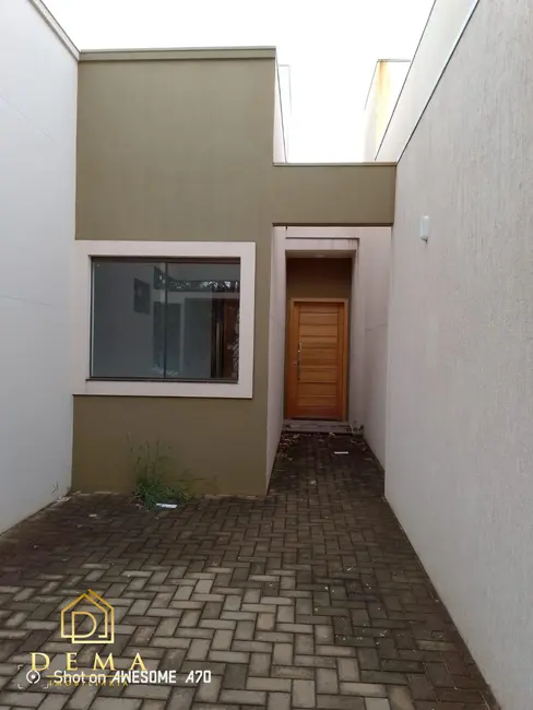 Casa com 1 quarto à venda, 66m2 em Pinheirinho, Toledo - PR - imagem 2 Foto 2 de Casa com 1 quarto à venda, 66m2 em Pinheirinho, Toledo - PR