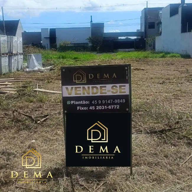Foto 1 de Terreno / Lote à venda, 360m2 em Jardim Planalto, Toledo - PR